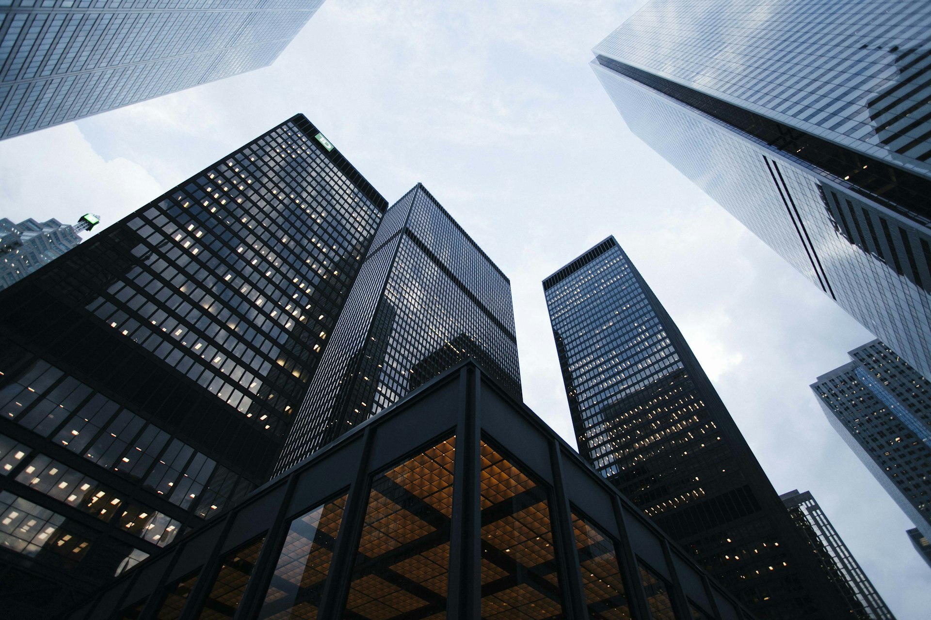 Q3 2025 Manhattan Office Market: Class A Leasing Hits 30-Year High